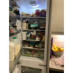 Normende Integrated fridge freezer