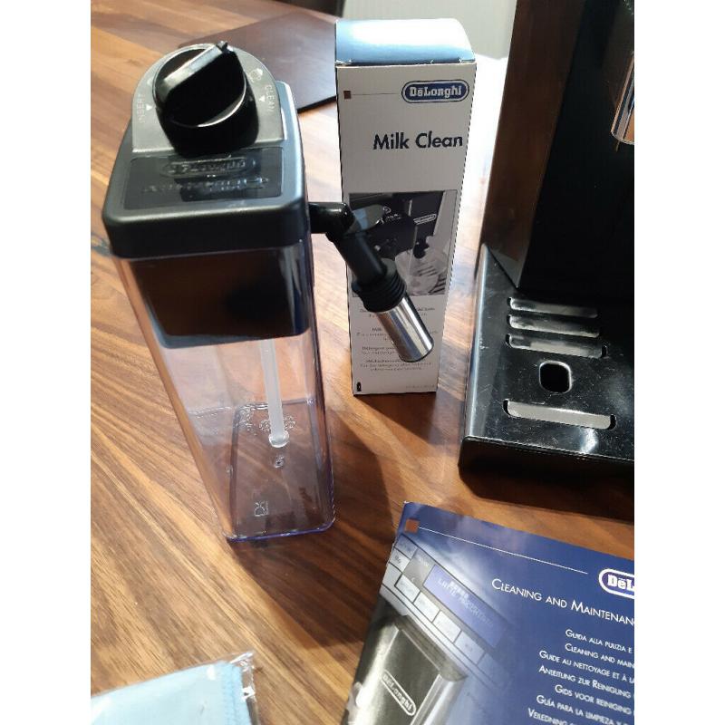 DE LONGHI bean to cup ELETTA coffee machine