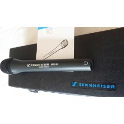 Sennheiser MD42 Reporters Mike. High-quality omni-directional microphone.
