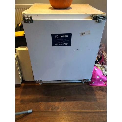 Integrated fridge