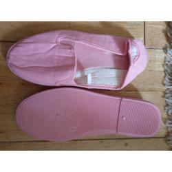 BRAND NEW shoes size 1