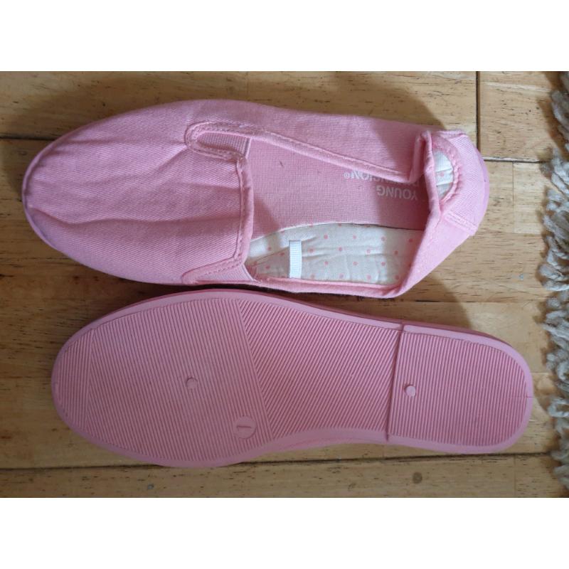 BRAND NEW shoes size 1