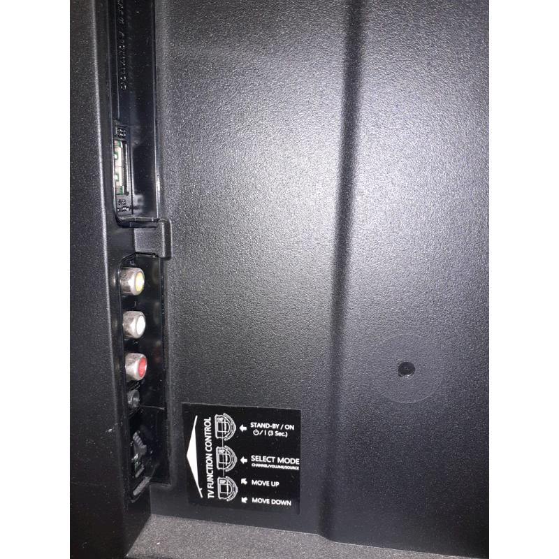 32in digital colour TV and TV stand