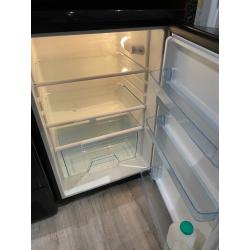 Logik fridge