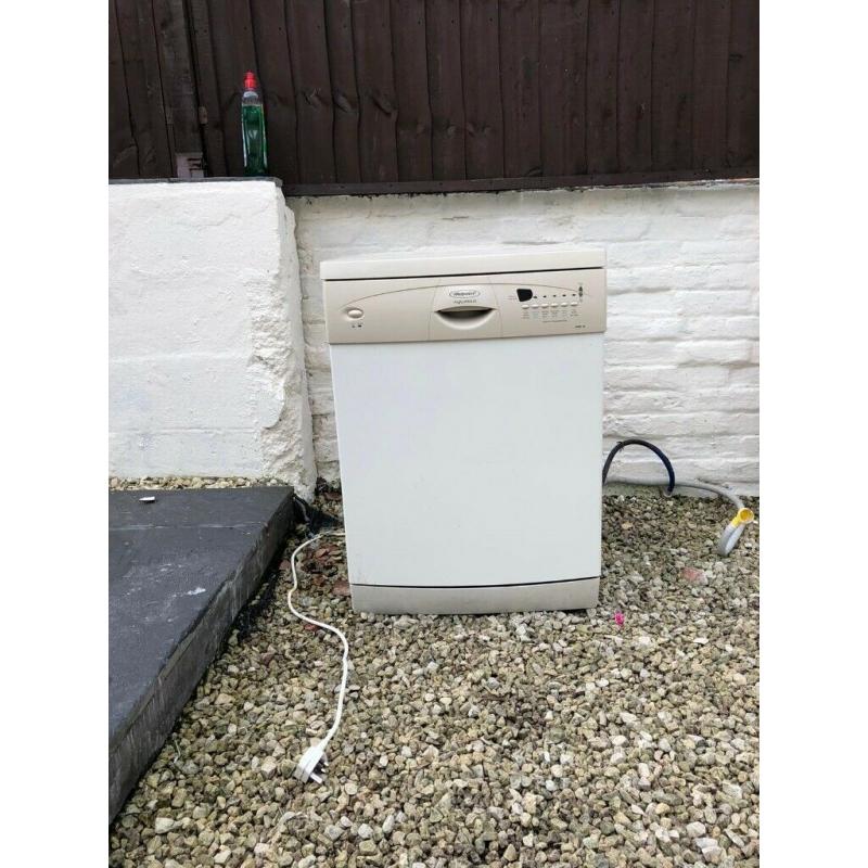 HOTPOINT AQUARIUS DISHWASHER