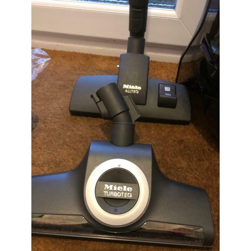 Miele blizzard CX1