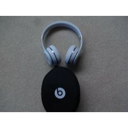 beats solo 3 headphones colour silver