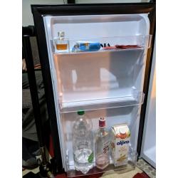 Black SIA medium fridge