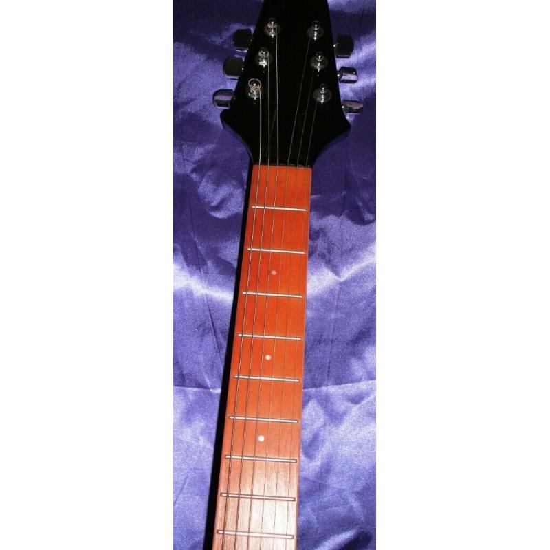 Akura Electric Guitar Design Compact Disc/radio Player (Union Jack Design Case)