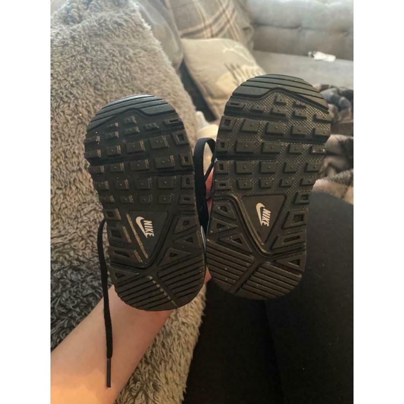 Air max infant shoes