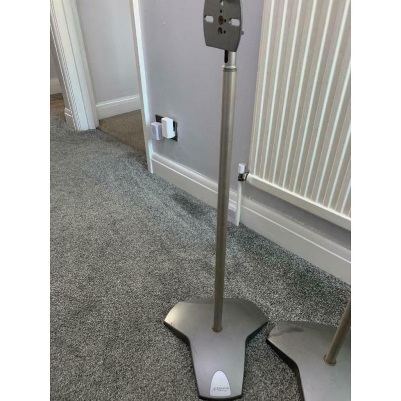 Pair of speaker stands
