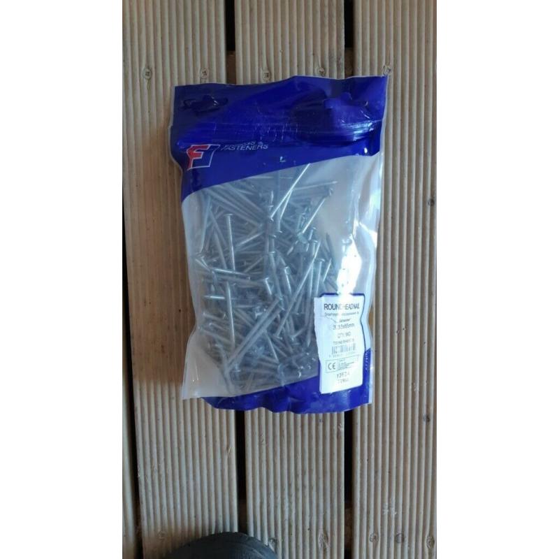 65mm Galvanised Round Head Nails - NEW