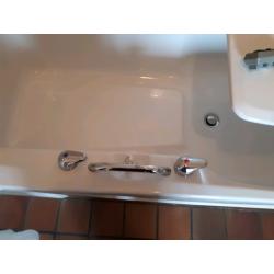 ARJO independant bath with hoist and shower possible local deliveryr