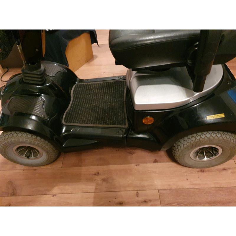 Mobility scooter