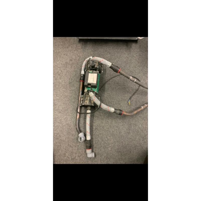 Salamander water pump