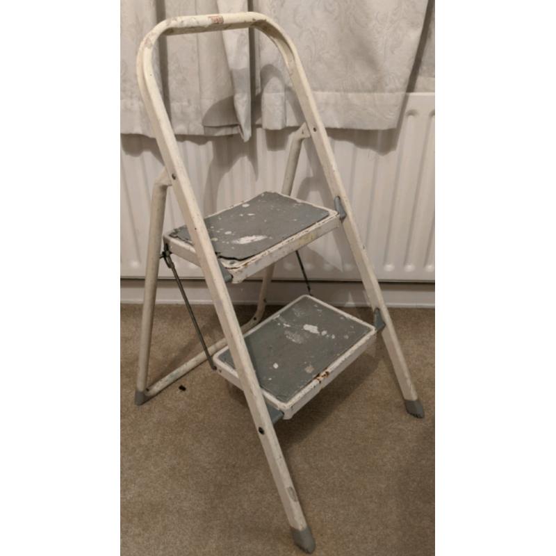 2 step ladder