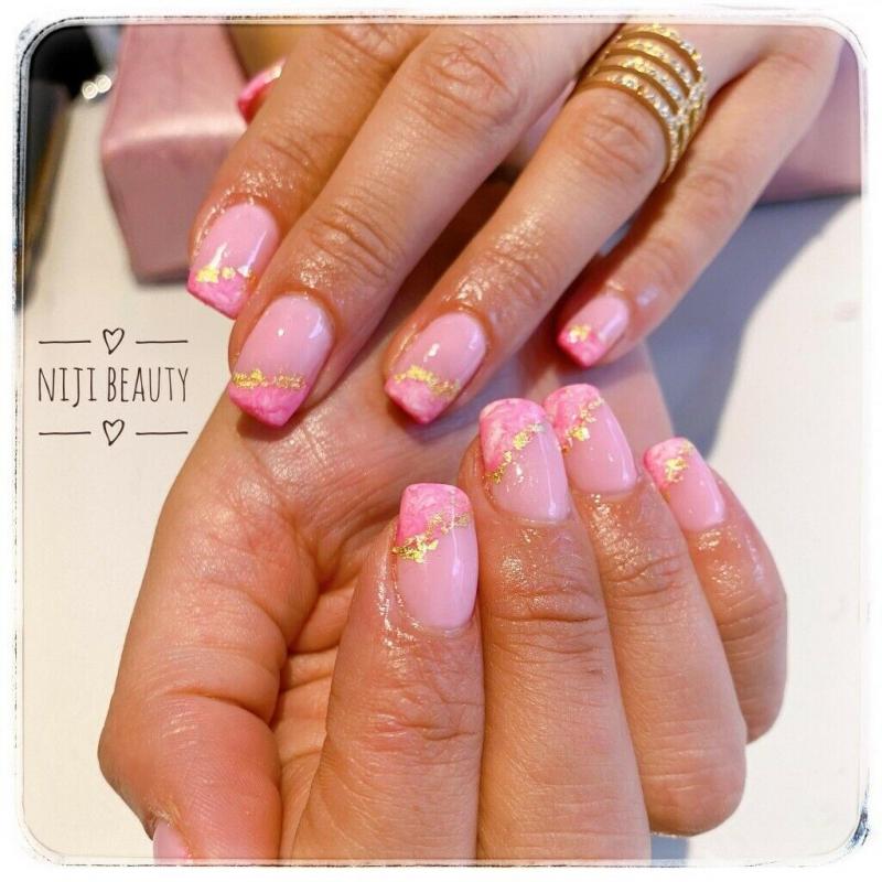Gel nail and Eyelash extension