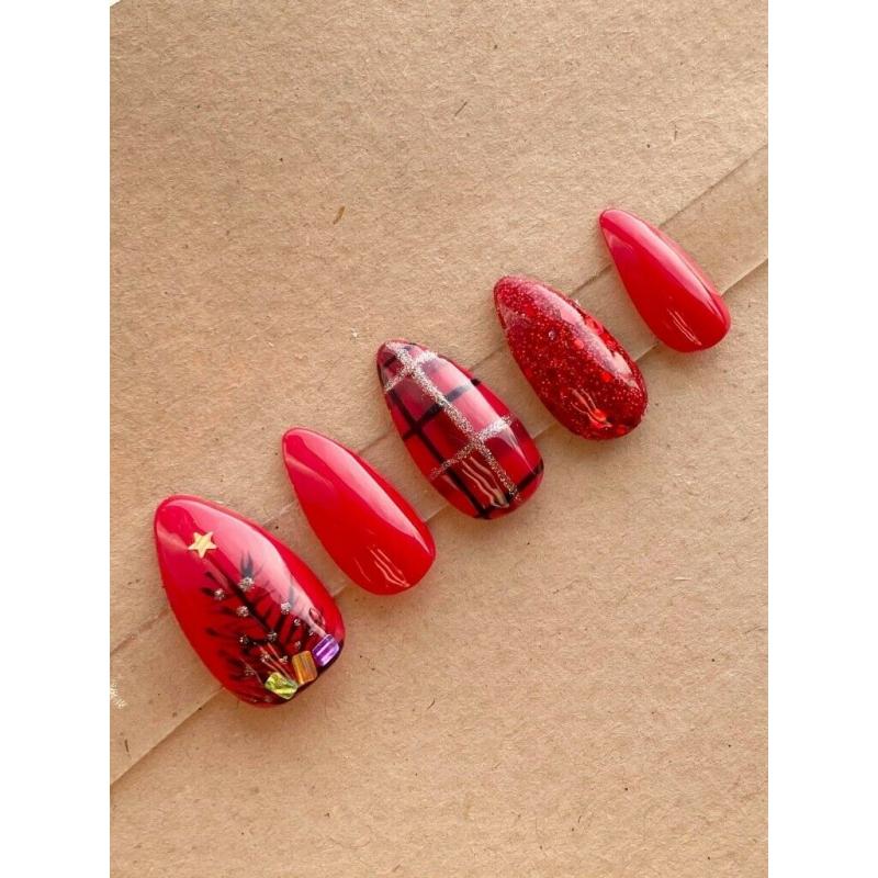 Gel nail and Eyelash extension