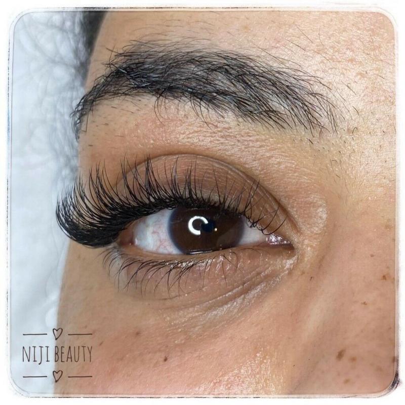 Gel nail and Eyelash extension