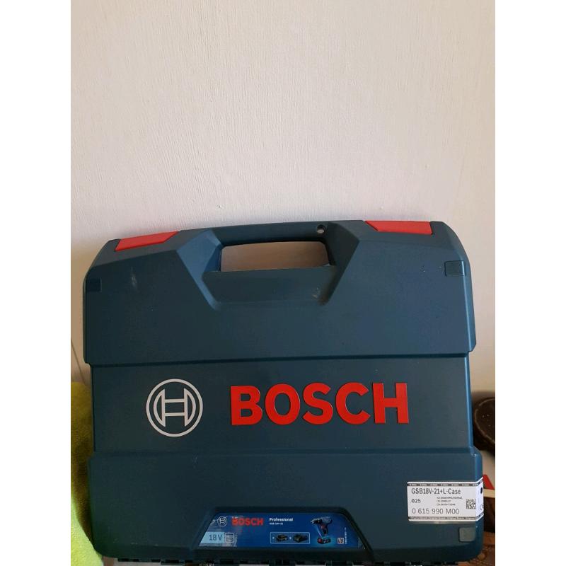 BOSCH PROFESSIONAL COMBI DRILL BRAND NEW +CHARGE+2 BATTERY
