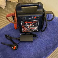 Snap on 1700 boost pack jump start ( brand New battery fitted )