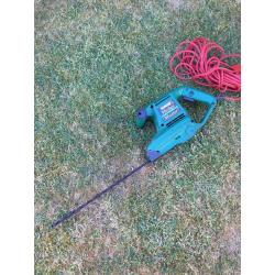 QUALCAST HEDGE TRIMMER