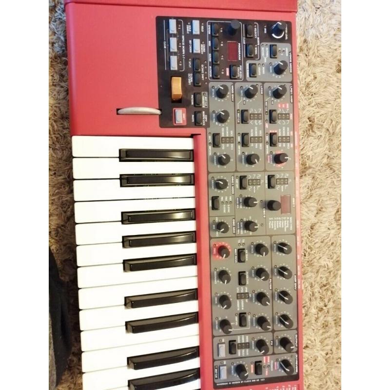 Used very rarely in great condition Nord 4 keyboard and Swan flight case