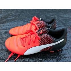kids size 3 nike Football boots