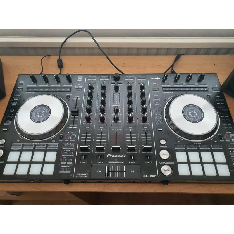 Pioneer DDJ SX2 + DJC SC5 carry bag