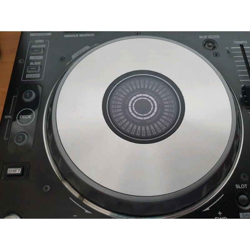 Pioneer DDJ SX2 + DJC SC5 carry bag