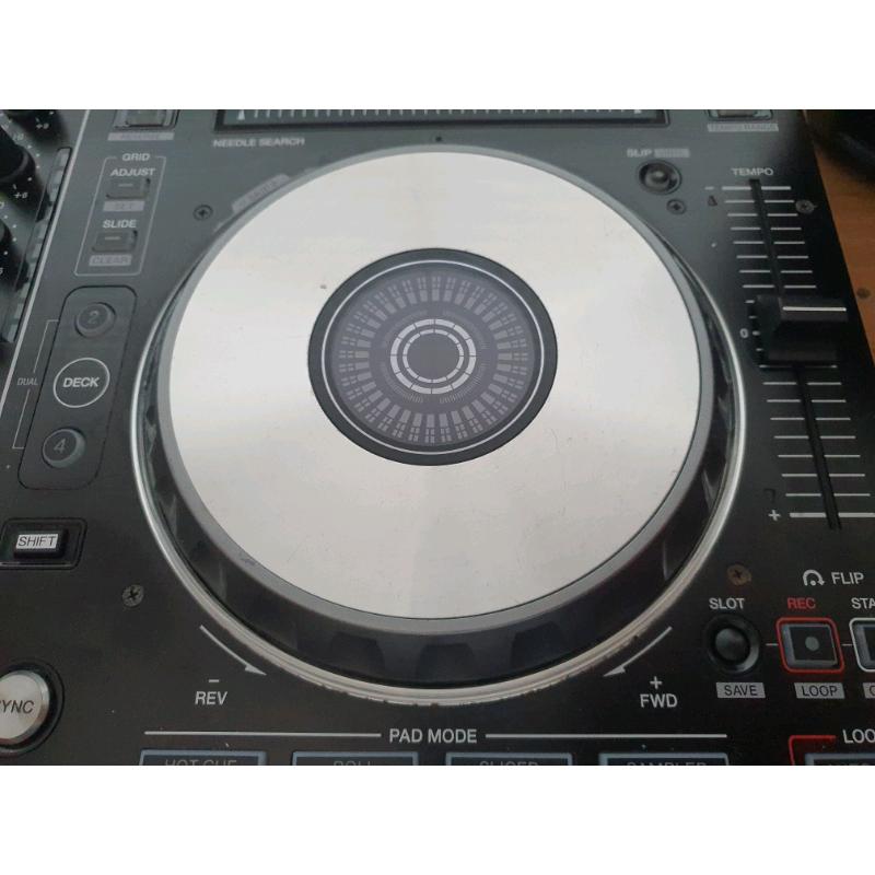 Pioneer DDJ SX2 + DJC SC5 carry bag