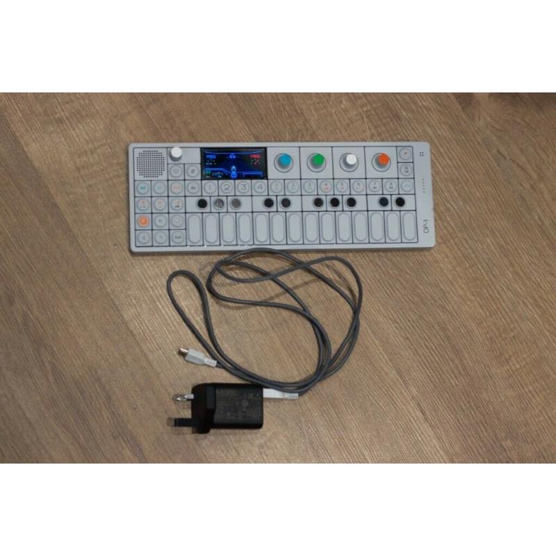 Teenage Engineering OP-1 (Excellent Condition)