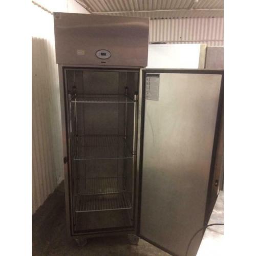 Commercial single door fridge for shop cafe cafe restaurant jsjshsh