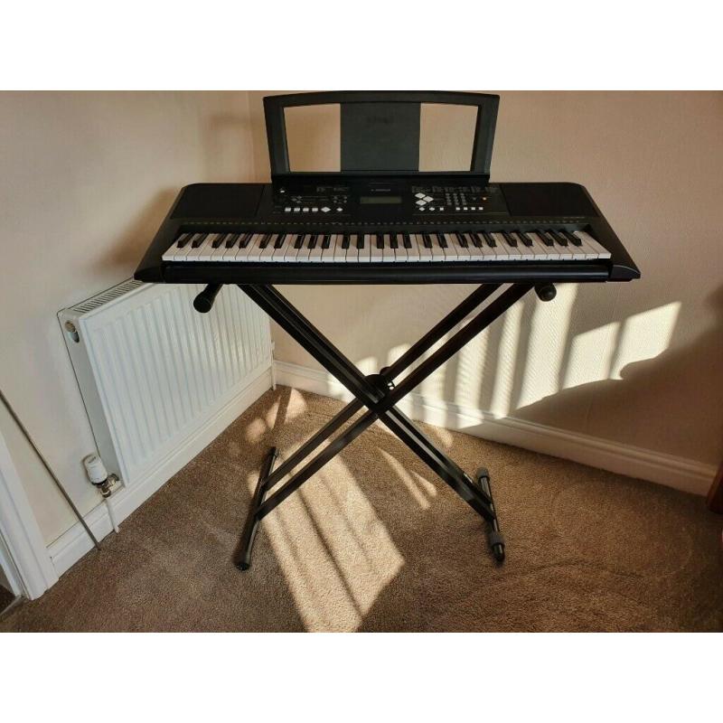 YAMAHA ELECTRIC ORGAN