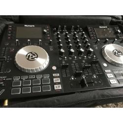 Used Very Good Condition - Nurmak Nv Dj Console with Bag