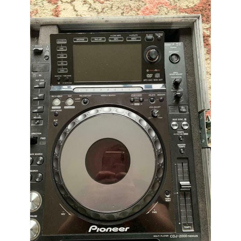 Pioneer CDJ 2000 nexus X DJM 900