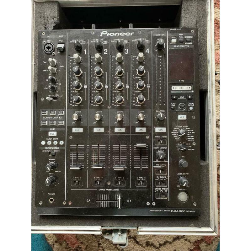 Pioneer CDJ 2000 nexus X DJM 900