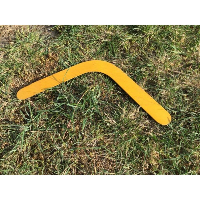 Boomerang, right hand throw