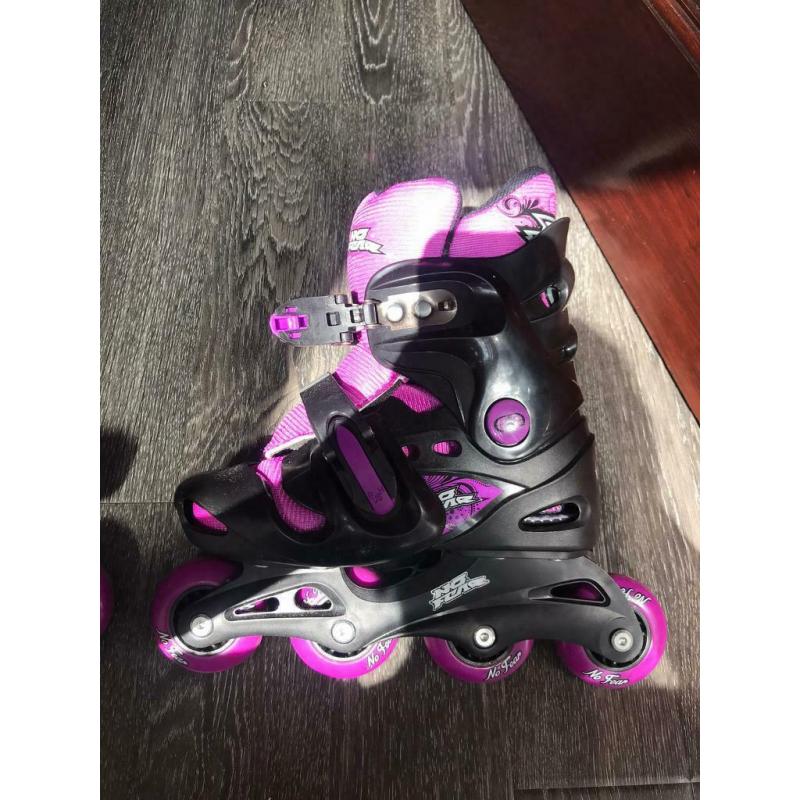 Girls Rollerblades (read description)