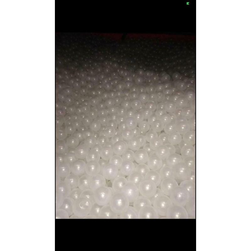 Ball Pit & Balls