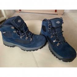 Walking/hiking boots