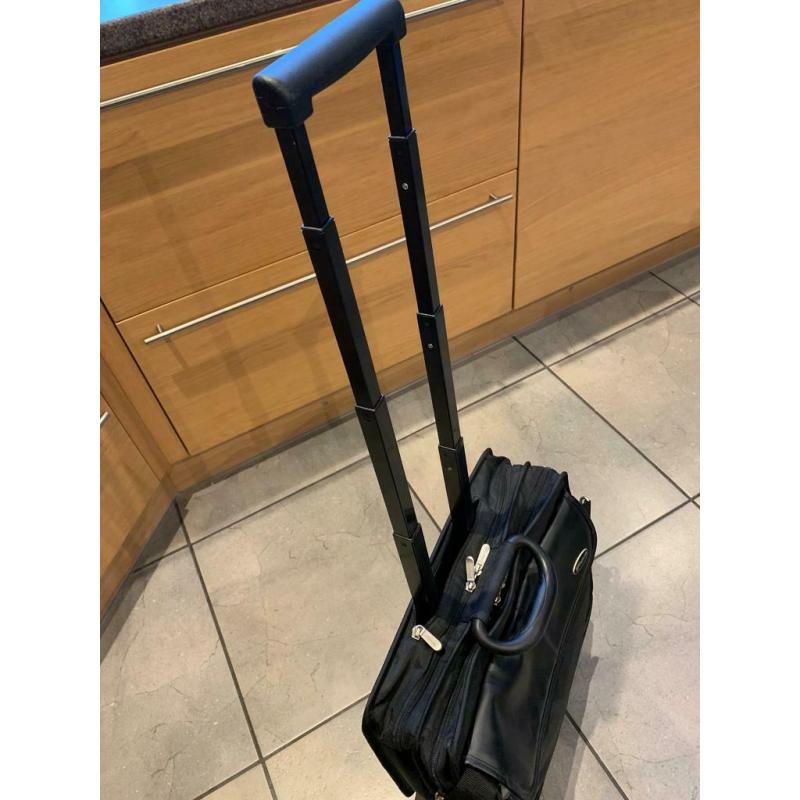 Targus wheeled briefcase with hidden handle.