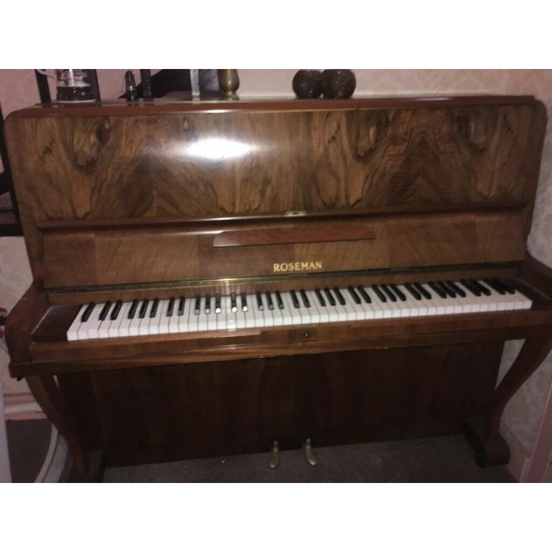 ROSEMAN UPRIGHT PIANO