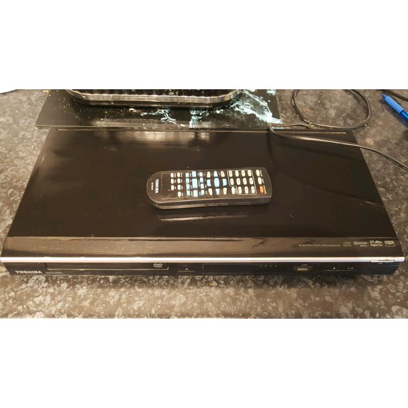 TOSHIBA DVD PLAYER
