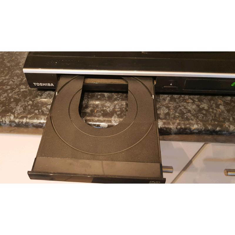 TOSHIBA DVD PLAYER