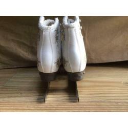 SFR glitra ice skates size 2 UK (34 eur)
