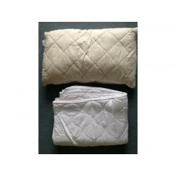 1 wool duvet and 1 pillow