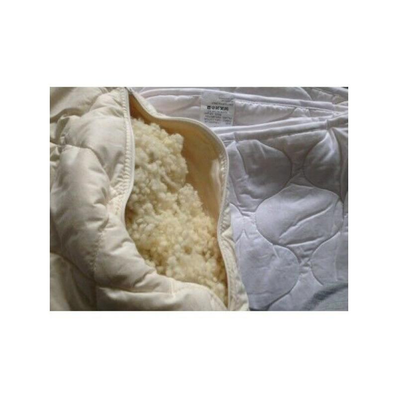 1 wool duvet and 1 pillow