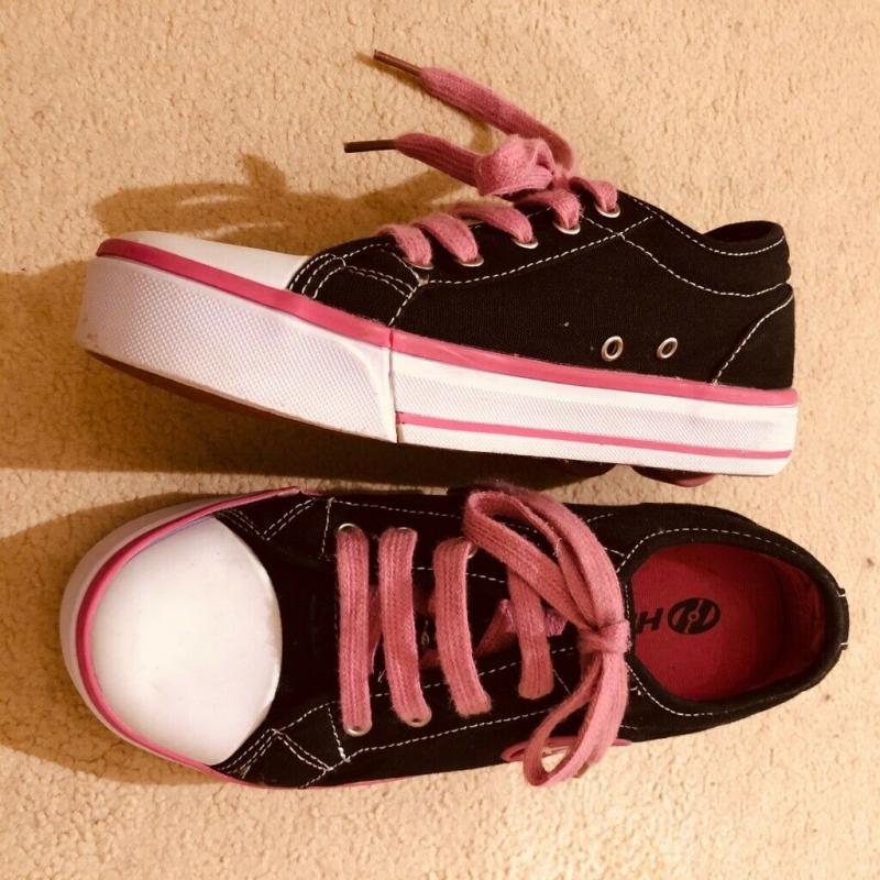 Skate shoes Heeleys Size 3 UK