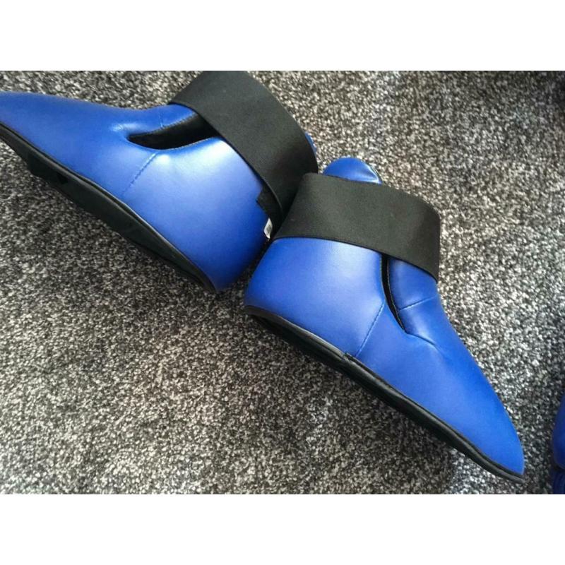 KIDS VERVE SPARRING EQUIPMENT FOR TAE-KWON-DO / KICKBOXING etc